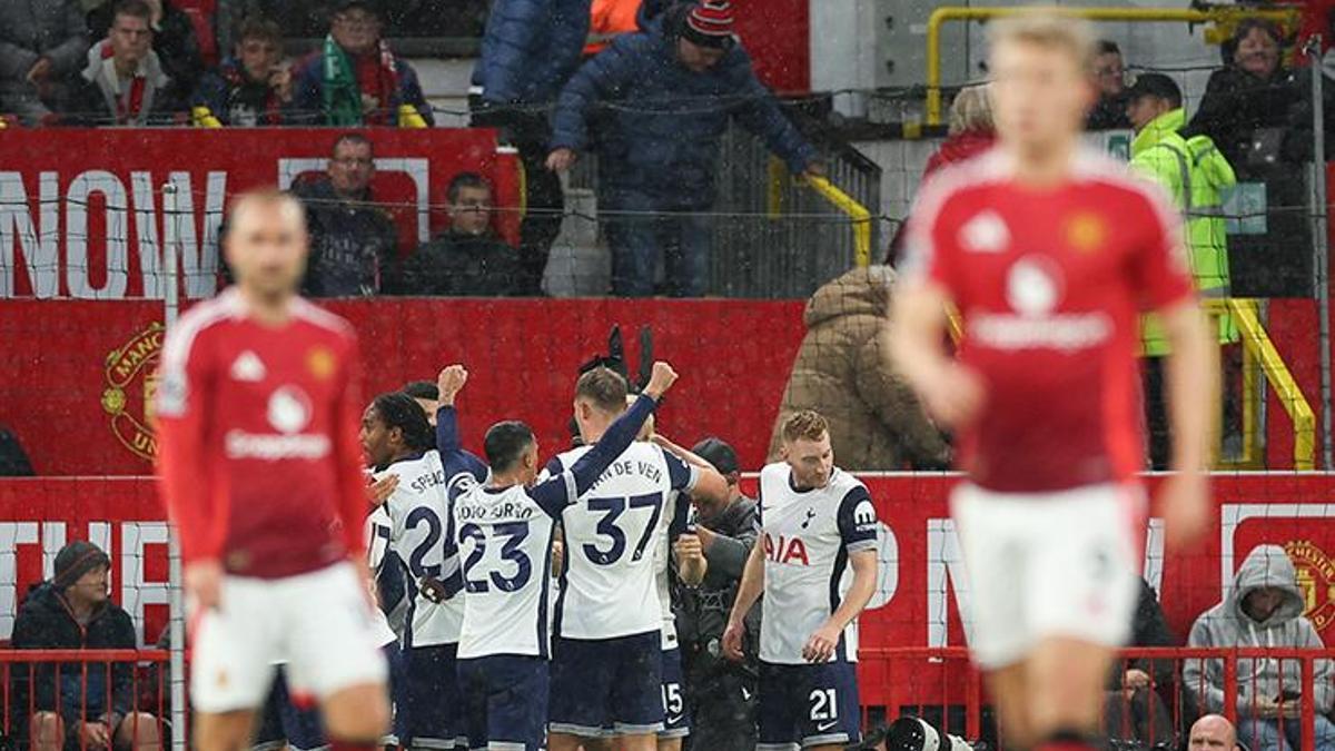 Fenerbahçe ve Galatasaray’ın rakibi Manchester United’a evinde büyük şok! Farklı yenildi