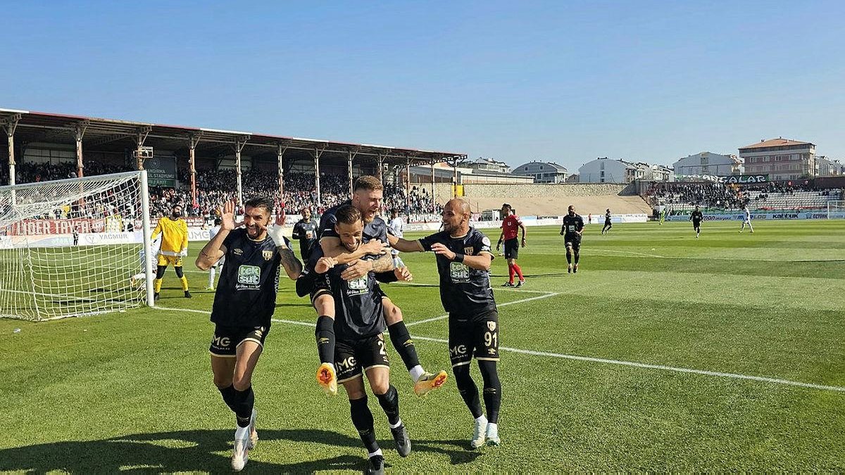 Bandırmaspor 3-2 Sakaryaspor (MAÇ SONUCU ÖZET)