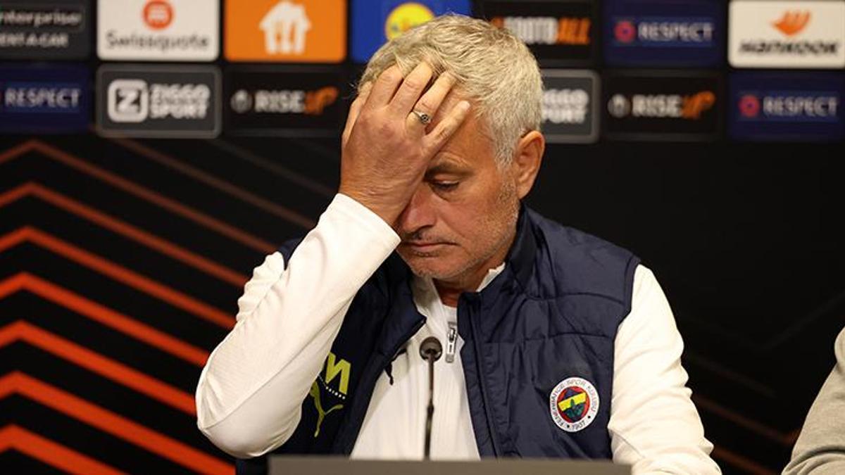 Mourinho yeni transferleri istemedi! Fenerbahçe’de 2 ayrılık